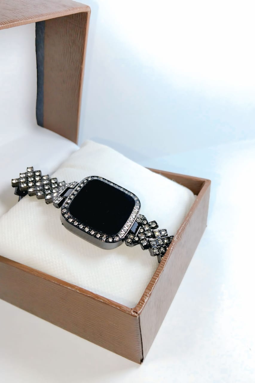 LED Jewel Chain – Glow with Every Beat - Image 9