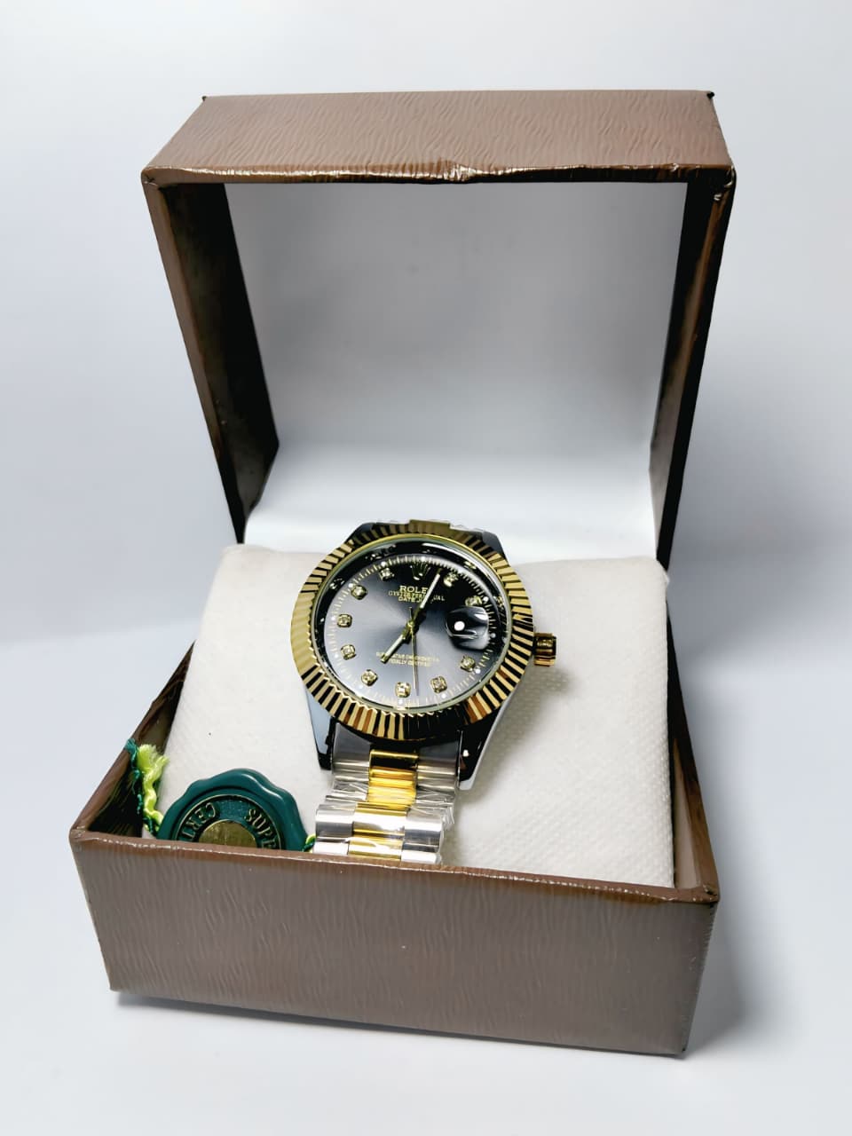 Rolex Luxury Two-Tone Stainless Steel Watch with Fluted Bezel & Date Display - Image 3